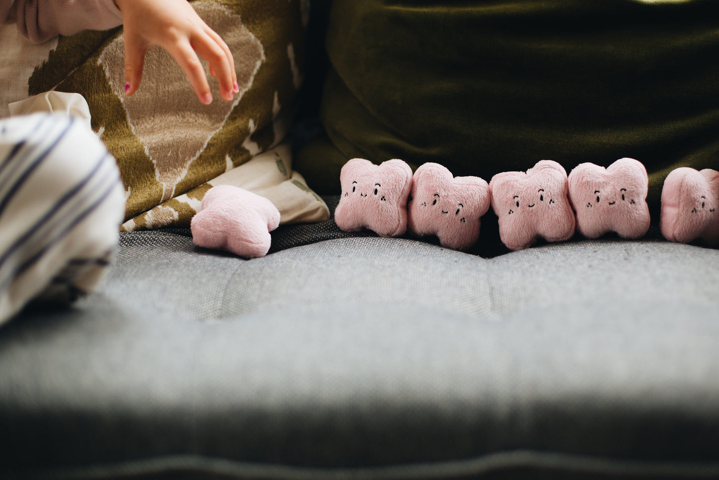 Hide & Seek Kisses - The Kiss Co