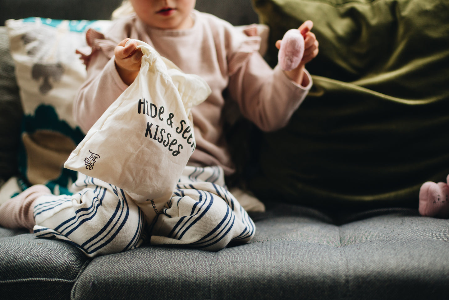 Hide & Seek Kisses - The Kiss Co