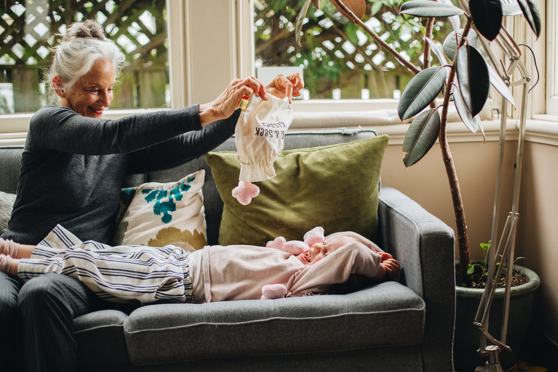 Hide & Seek Kisses - The Kiss Co