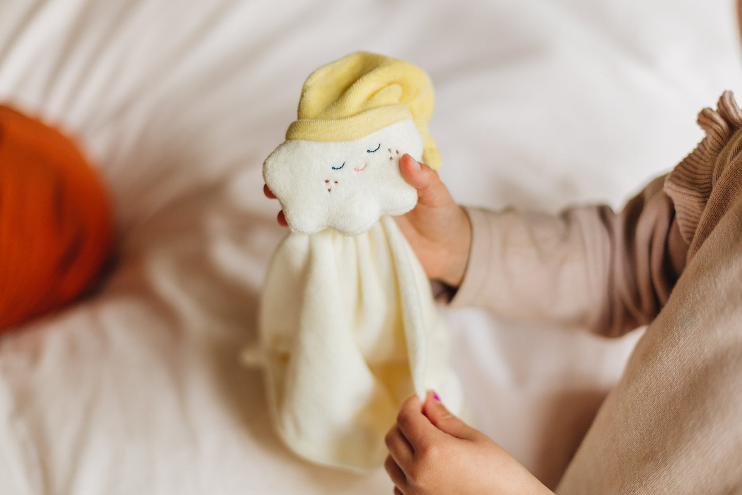 Cuddle Cuddly - organic cotton comforter - The Kiss Co