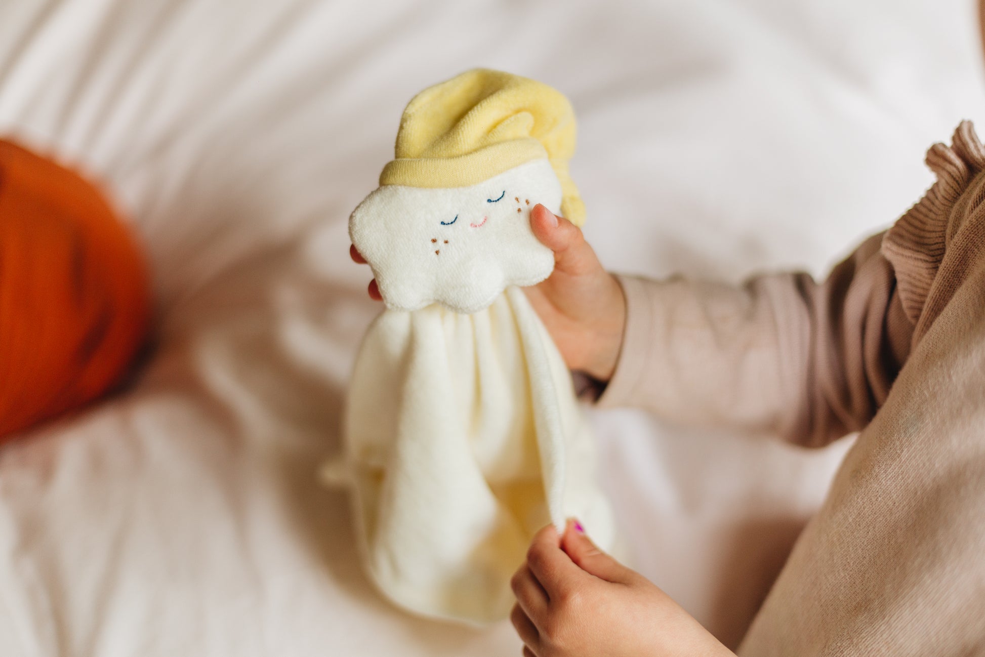 Cuddle Cuddly - organic cotton comforter - The Kiss Co